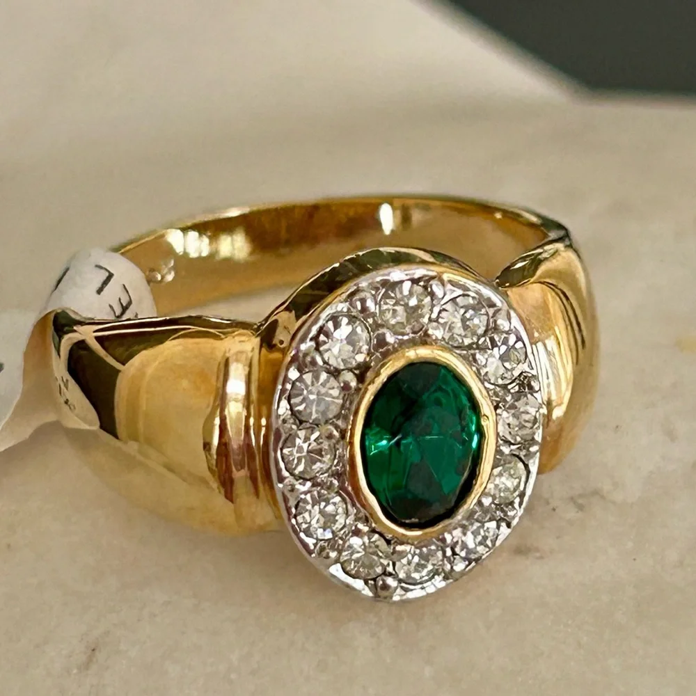 Swarovski Crystals 18K Gold Plated Vintage Designer Ring